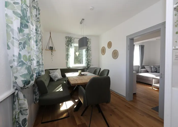 度假居 Dornroeschen 1908 *