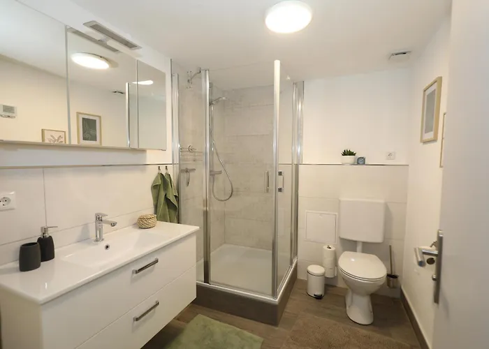 Dornroeschen 1908 度假居 Eichenried