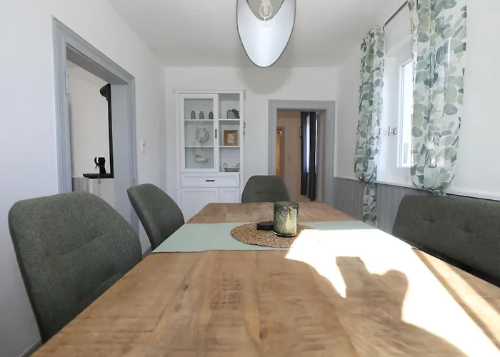 Dornroeschen 1908 Eichenried